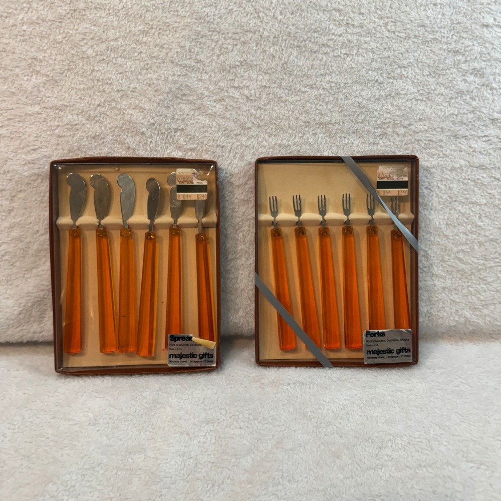 Vintage Majestic Gifts Amber Lucite Appetizer Set 6 Forks 6 Spreaders MCM USA